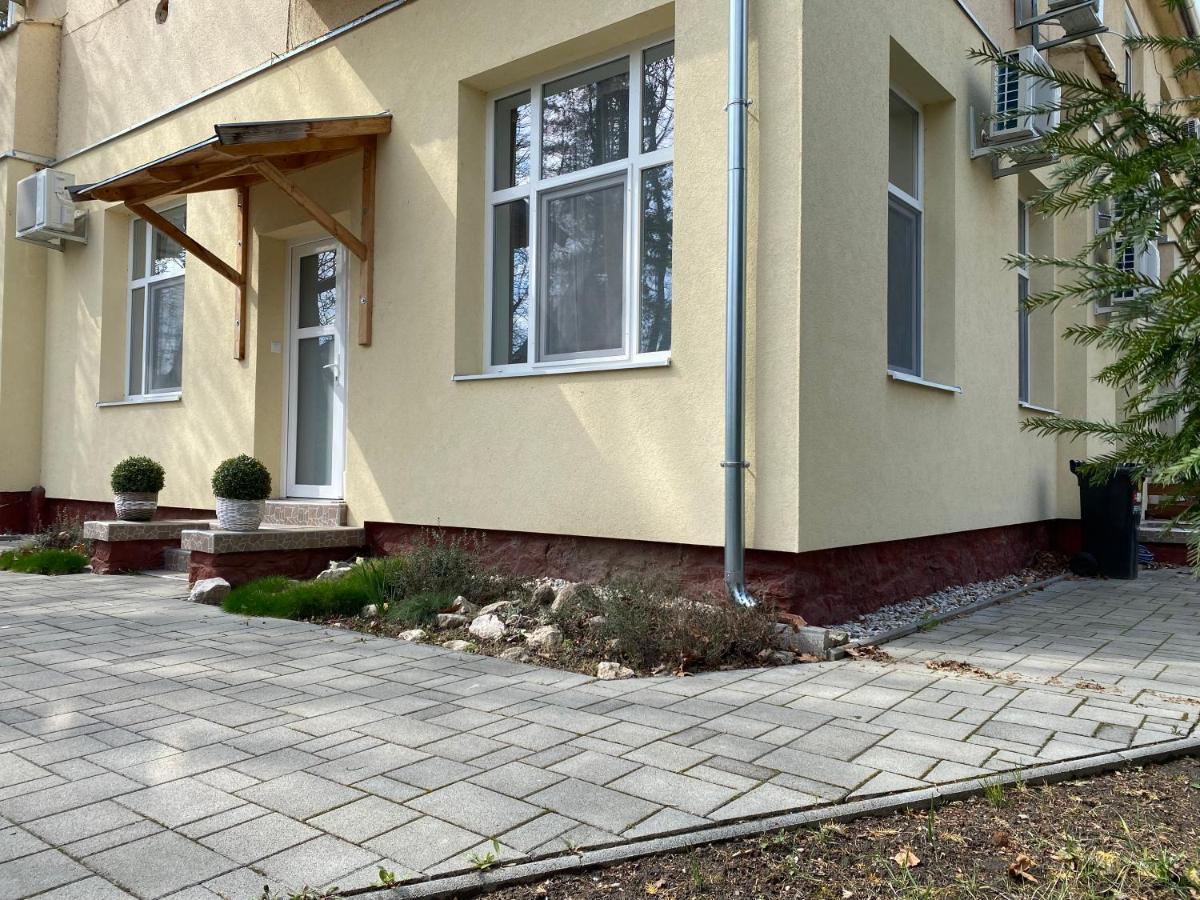 דירות שיופוק Regimodi Apartman מראה חיצוני תמונה